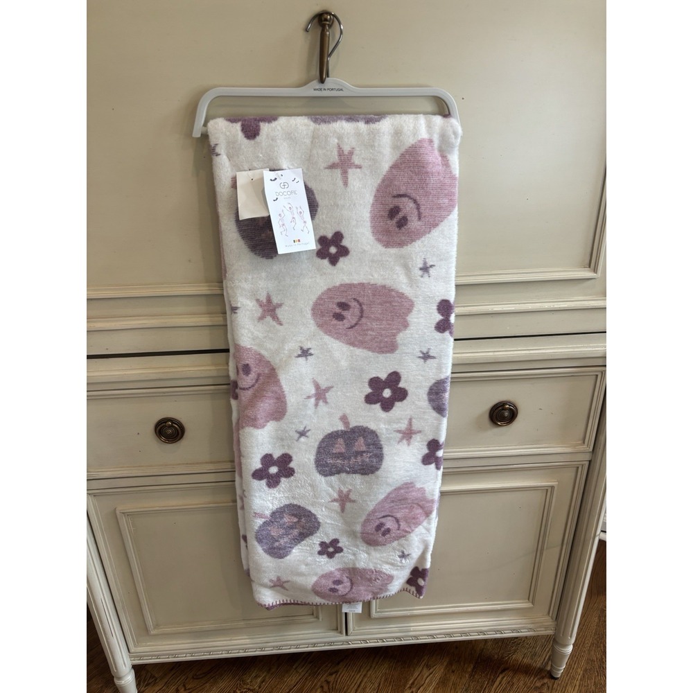Docofil Halloween Blanket White Purple Pink Ghost Pumpkin Cute 51" X 67" NWT